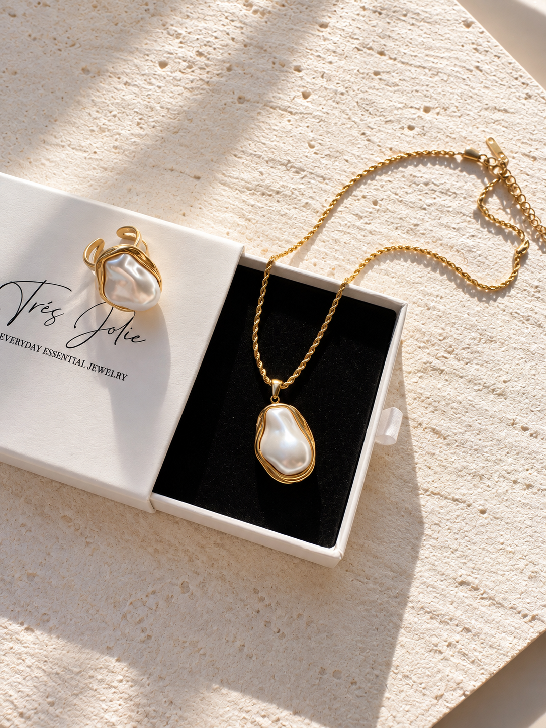 The Grand Muse Necklace