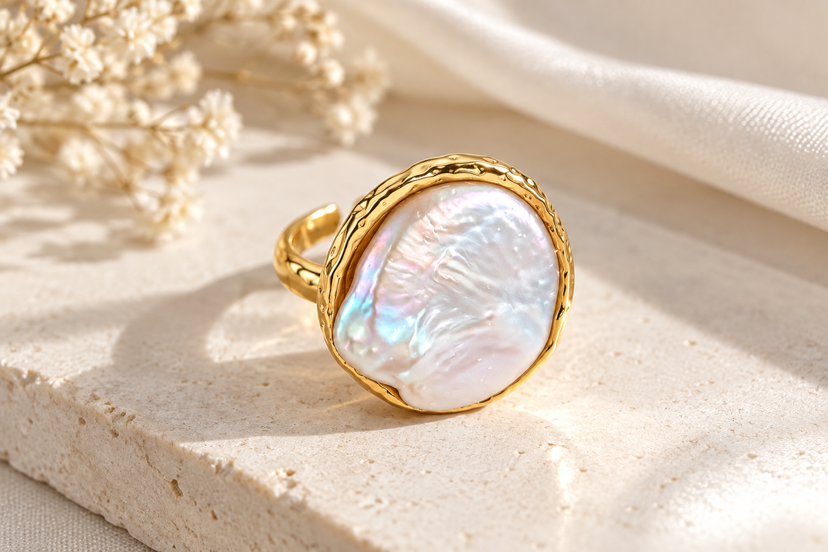 Moonpetal Pearl Ring