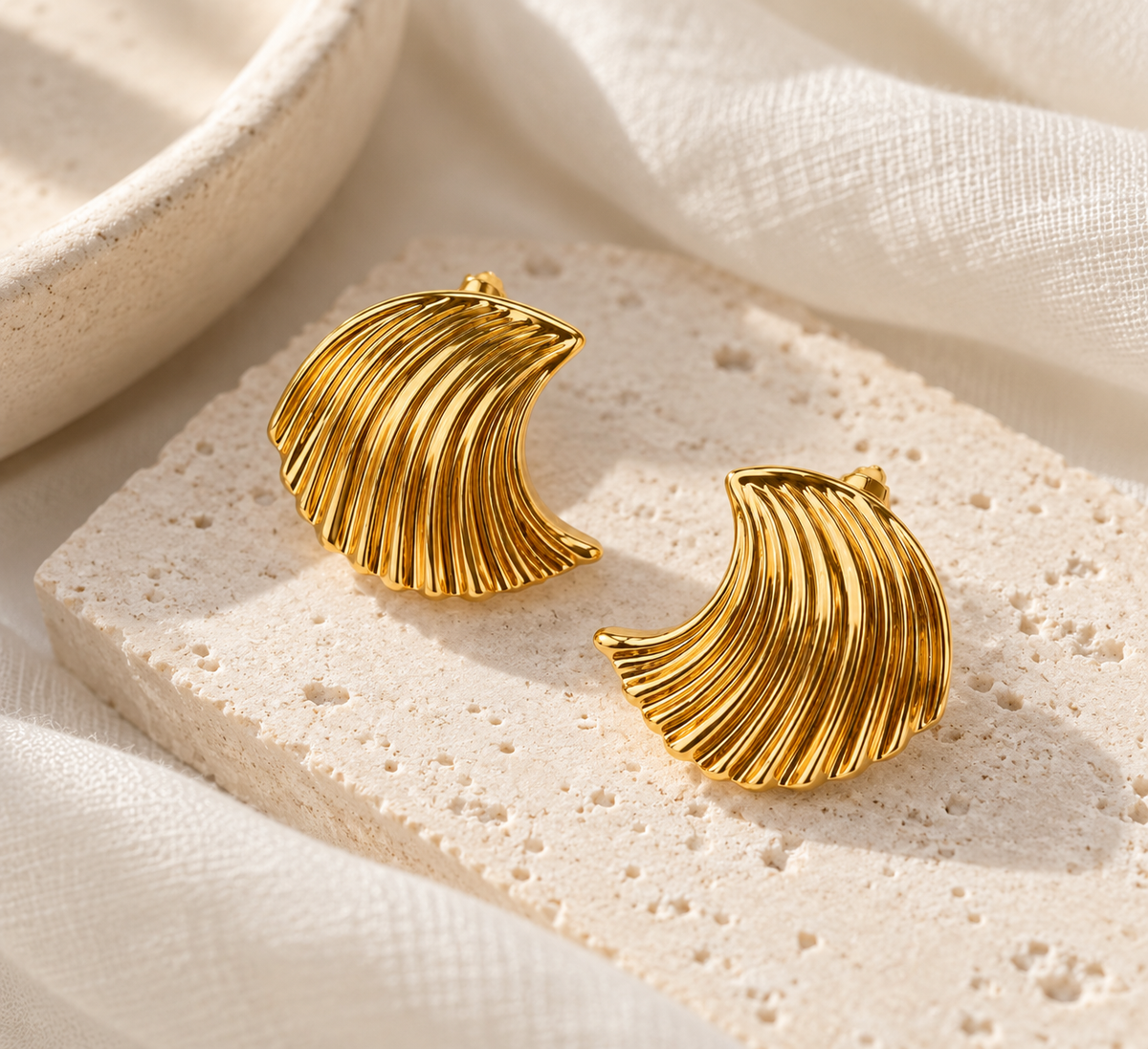 Golden Shell Earrings