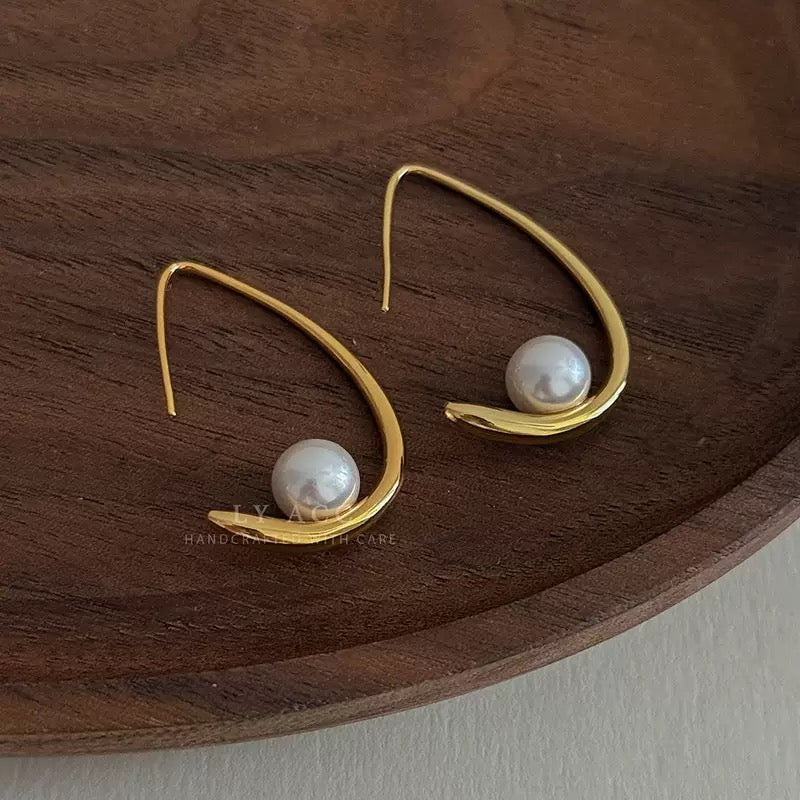 Pearl Accent Hoop Earrings